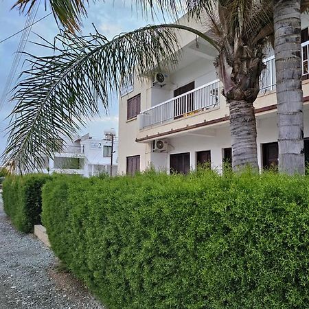 Sea Apartments Larnaka Exterior foto