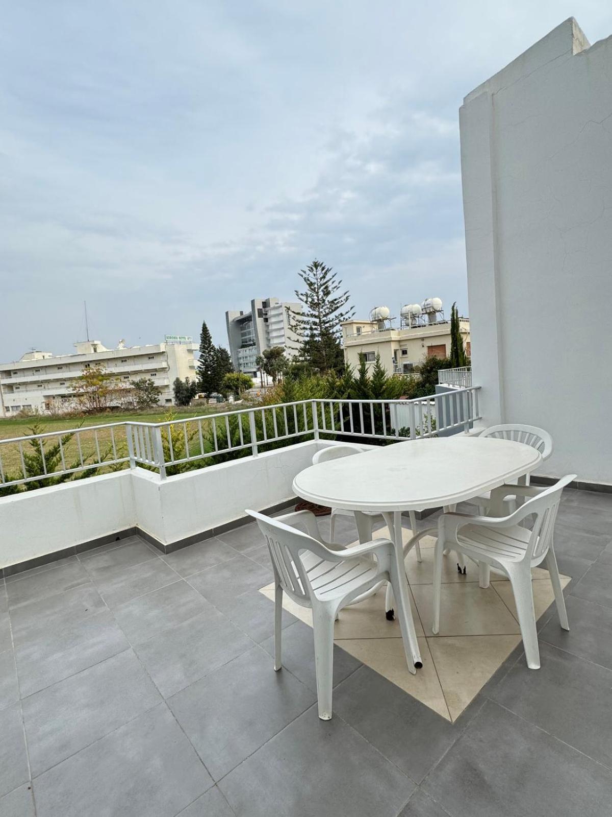 Sea Apartments Larnaka Exterior foto