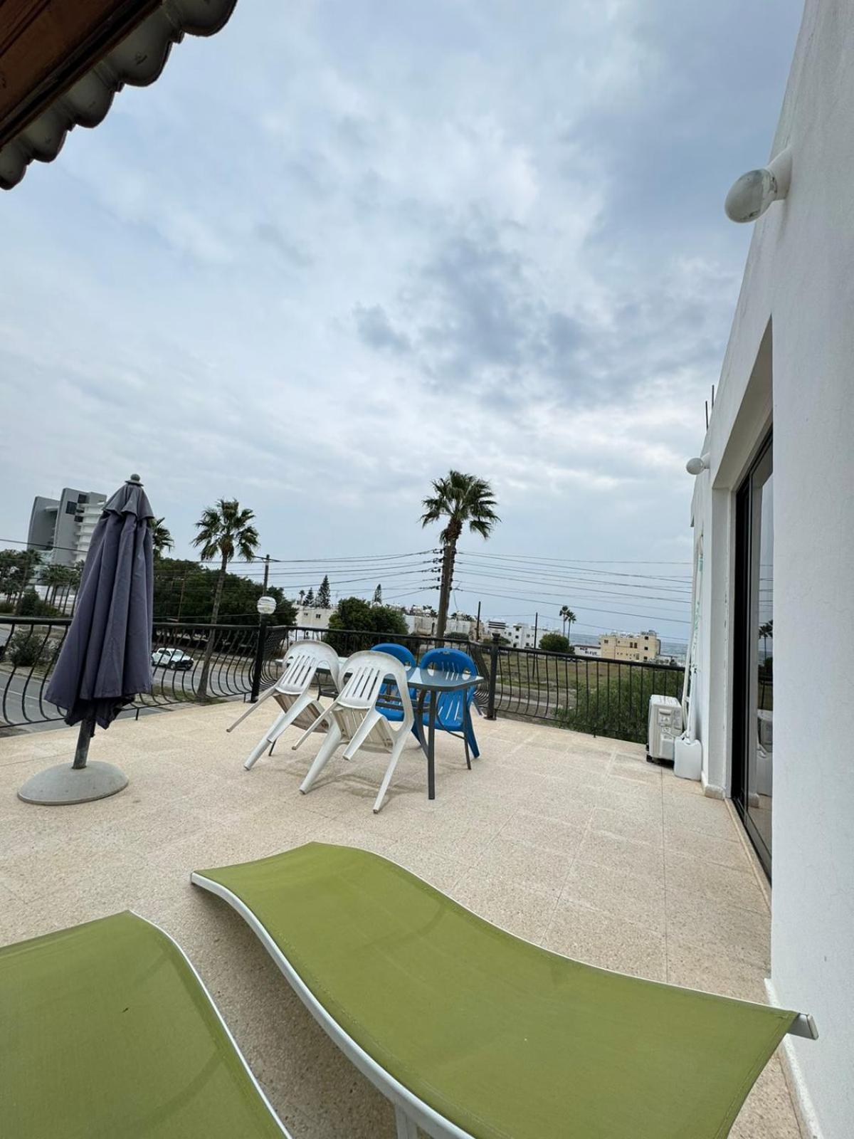 Sea Apartments Larnaka Exterior foto